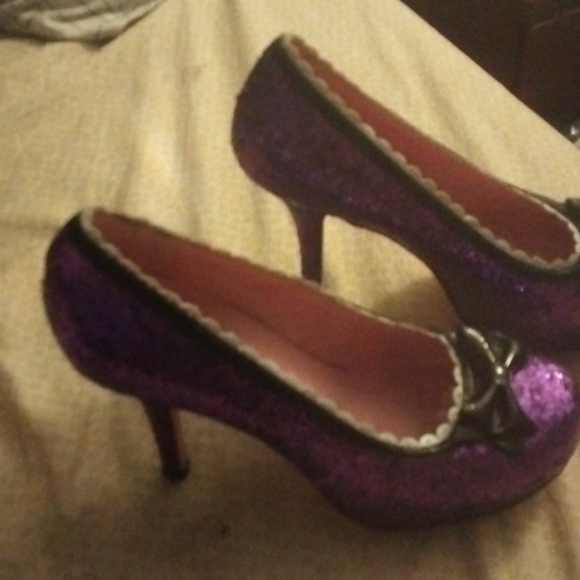 High heels - Picture 2 of 3